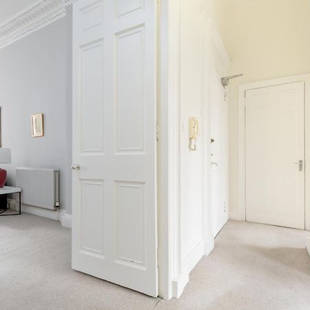 Light And Spacious 2 Bedroom Flat In Heart Of エディンバラ エクステリア 写真