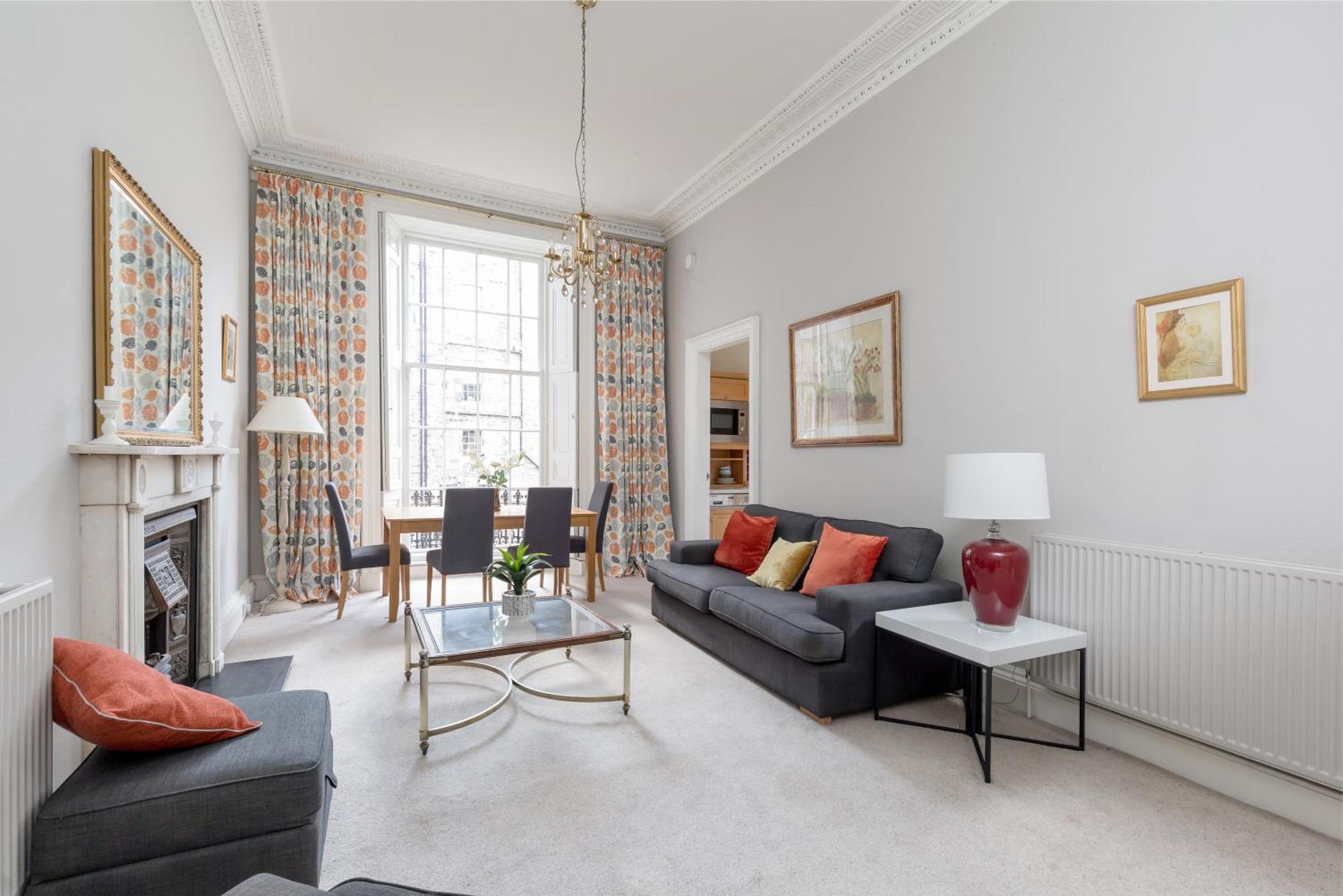 Light And Spacious 2 Bedroom Flat In Heart Of エディンバラ エクステリア 写真